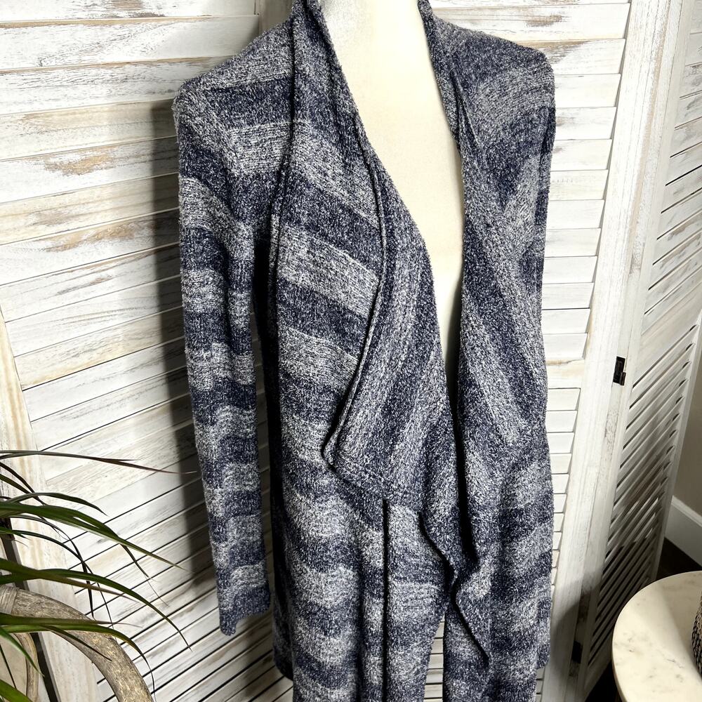 BAREFOOT DREAMS Women's S M Cozy Chic Calypso Island Wrap Cardigan Navy Stripe - Picture 8 of 13